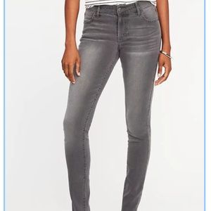 Mid-Rise Super Skinny Jeans